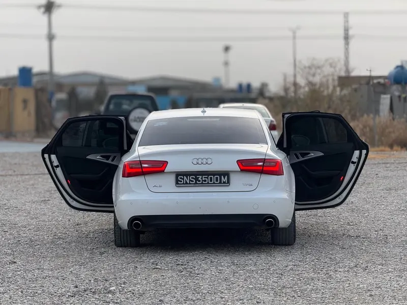 Audi A6 2015 (3)