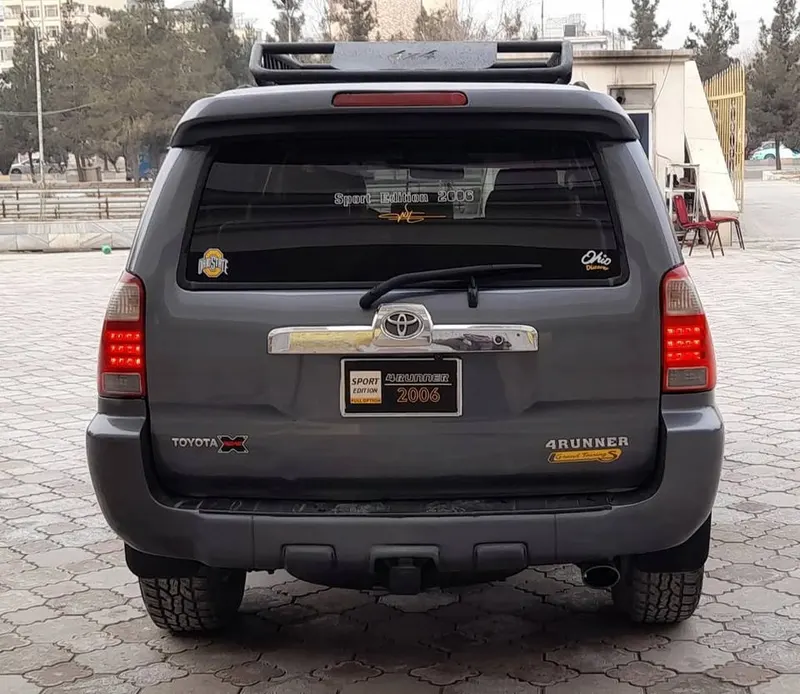 Toyota 4 Runner 2005 (3)