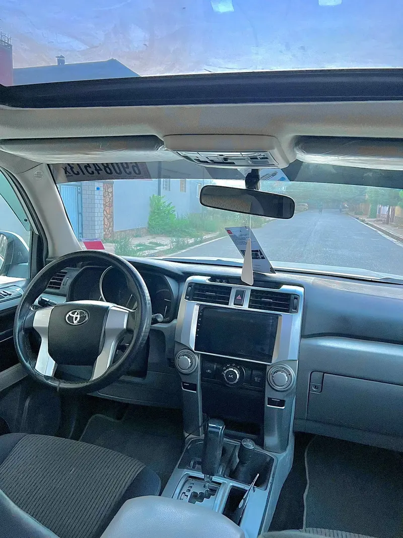 Toyota 4Runner (6)
