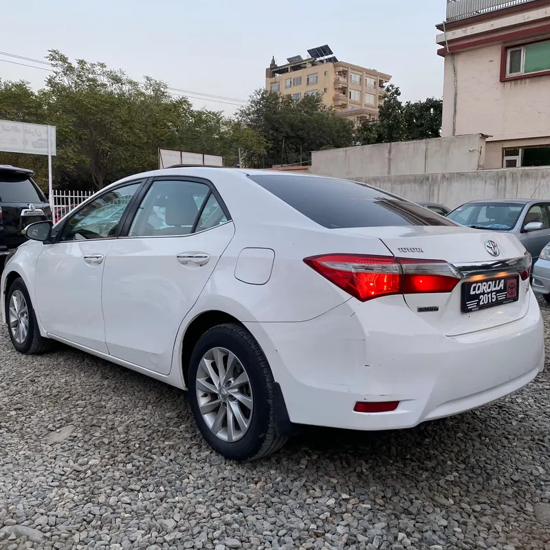 Toyota Corolla 2015 (4)