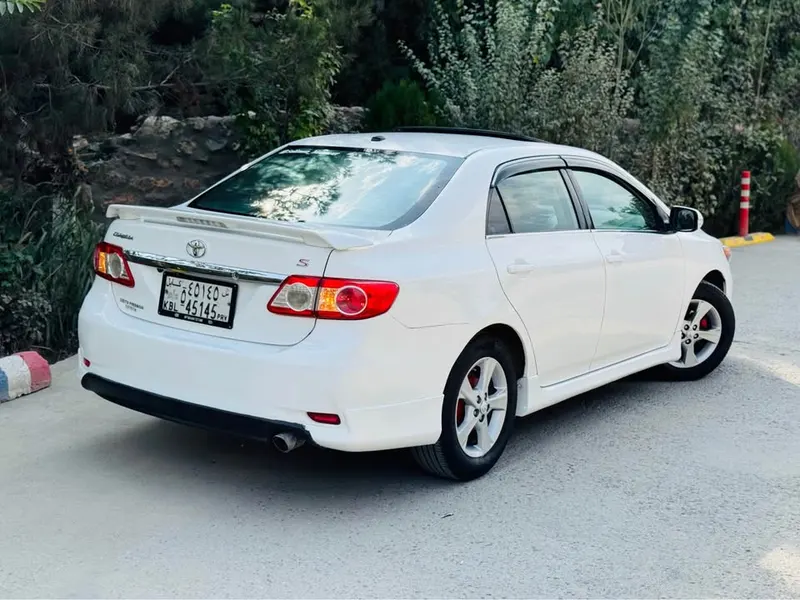 Toyota Corolla 2011 (2)