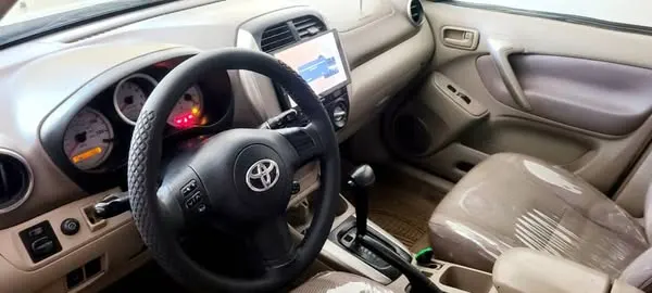 Toyota Rav 4 2005 (4)