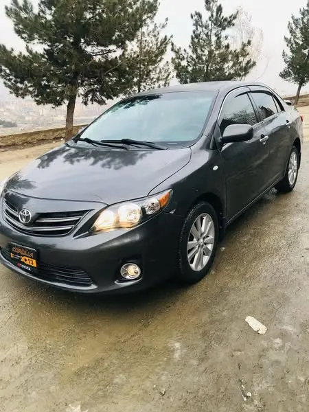 Toyota Corolla 2013 (2)