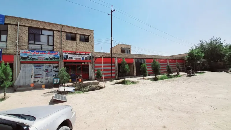Land with 11 shops for sale, 2700 m², Dehdadi, Mazar-i-Sharif (2)