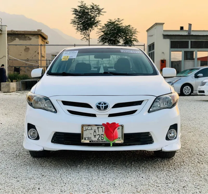 Toyota Corolla 2013 (2)