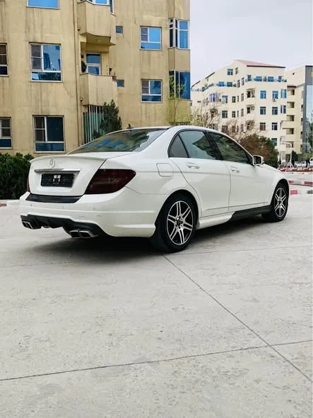 Mercedes-Benz 2009 (2)