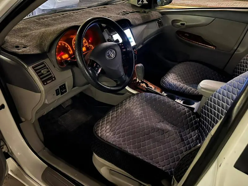 Toyota Corolla 2009 (4)