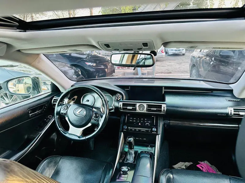 Lexus IS250 2014 (4)