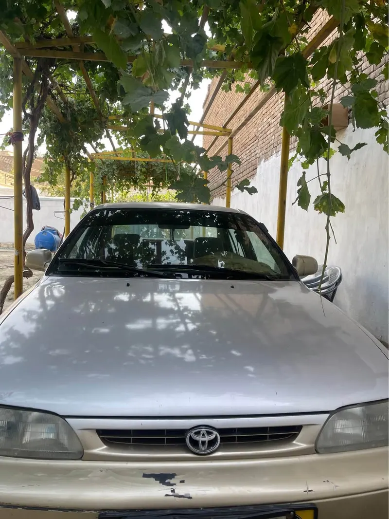 Toyota Corolla 1996 (1)