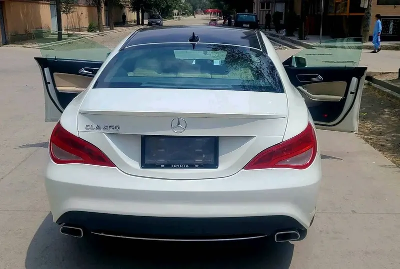 Mercedes-Benz 2015 (3)