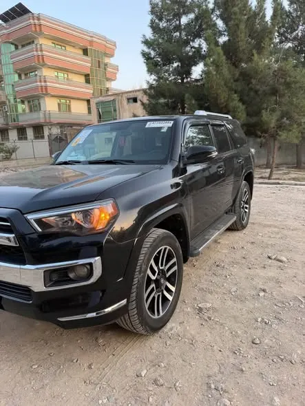 تویوتا 4Runner 2011 (2)