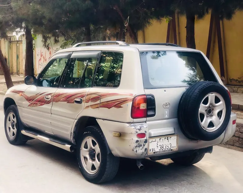 تویوتا RAV4 1998 (3)