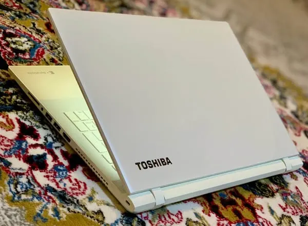 Laptop Toshiba (3)