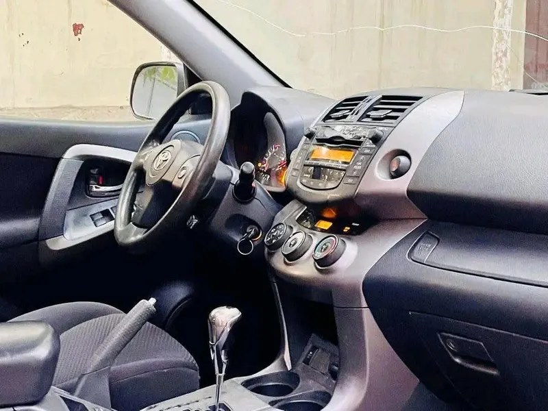 Toyota RAV4 Sport 2010 (7)