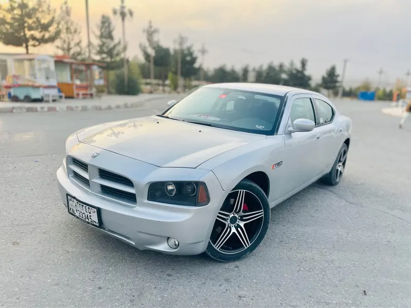 Dodge Charger 2008 (1)