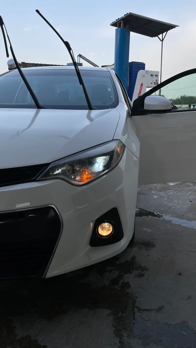 Corolla 2015 LE+Sport (1)