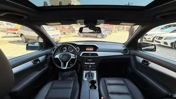 Mercedes-Benz C250 2013 (4)