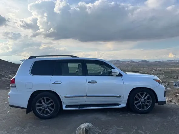Lexus Lx 570 2013 (1)