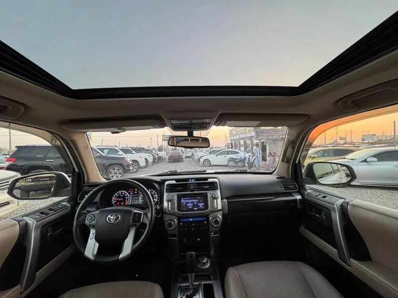 Toyota 4Runner 2018 (4)