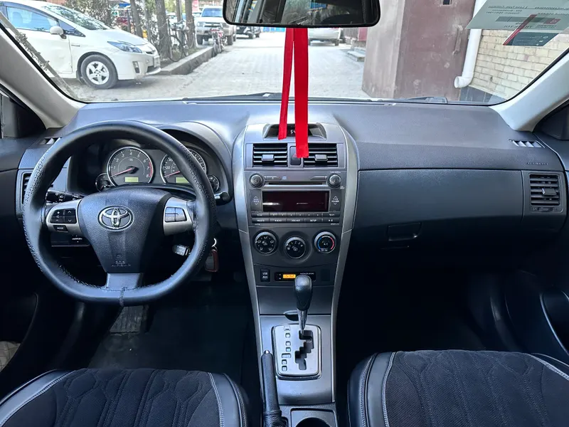 Toyota Corolla 2011 (7)
