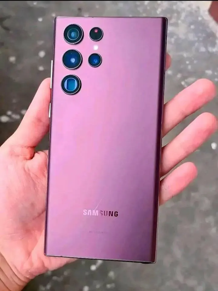 Samsung S22 Ultra (1)