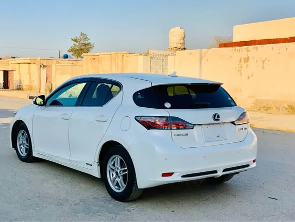 Lexus 2011 (3)