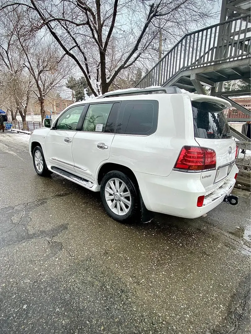 Lexus Lx 570 2011 (4)