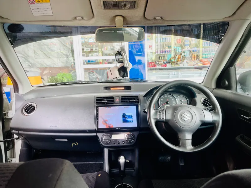 Suzuki Swift 2010 (5)