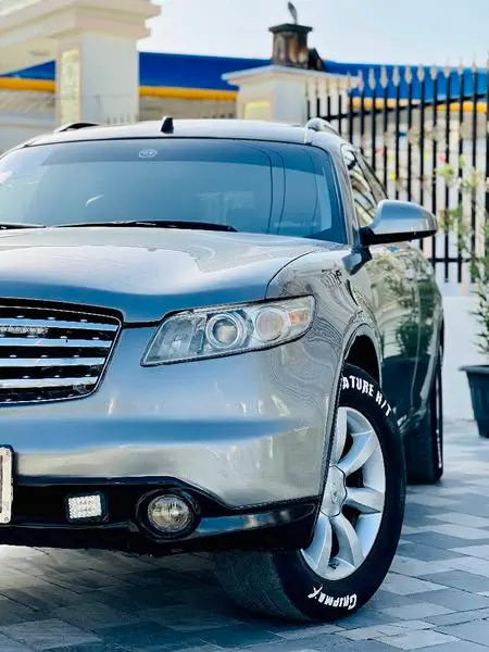 Infiniti 2004 (2)