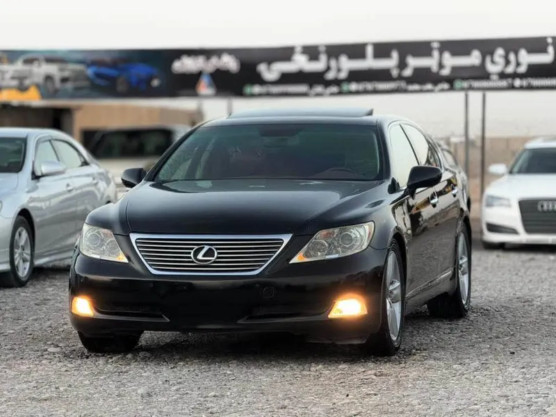 Lexus LS460 2007 (2)