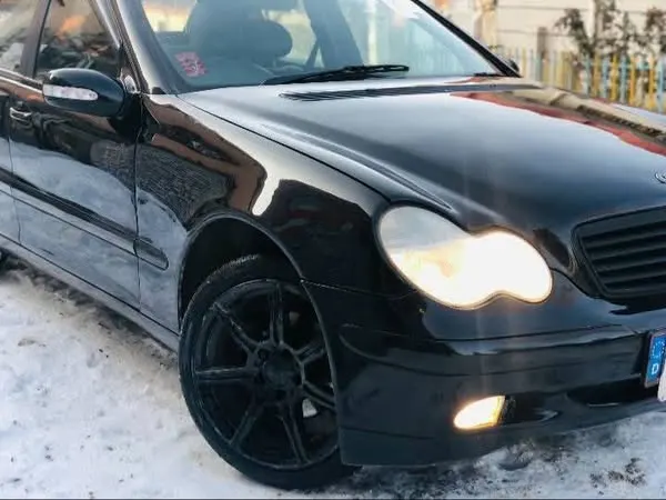 Mercedes-Benz 2002 (1)