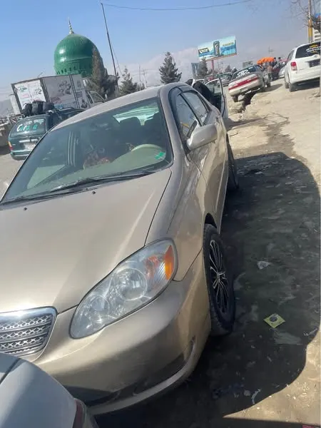 Toyota Corolla 2006 (1)