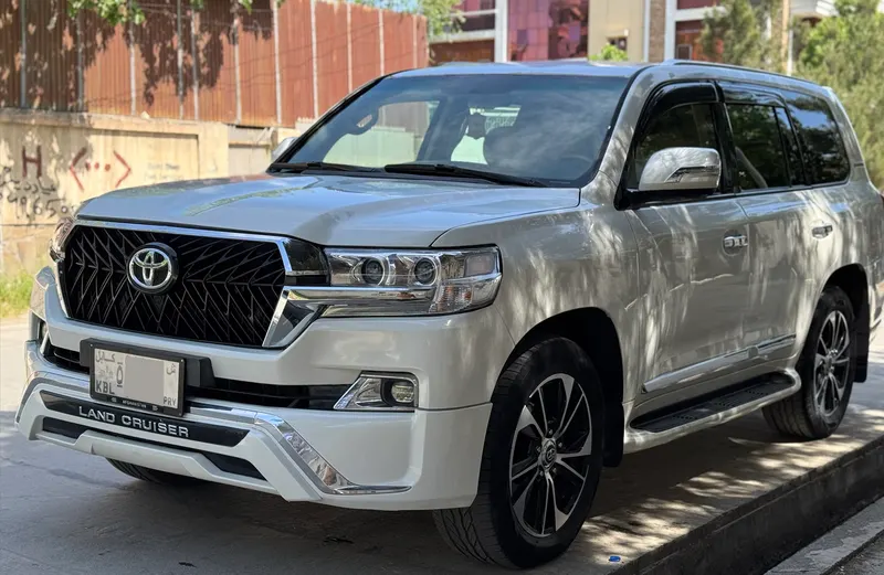 Toyota Land Cruiser 2010 (3)