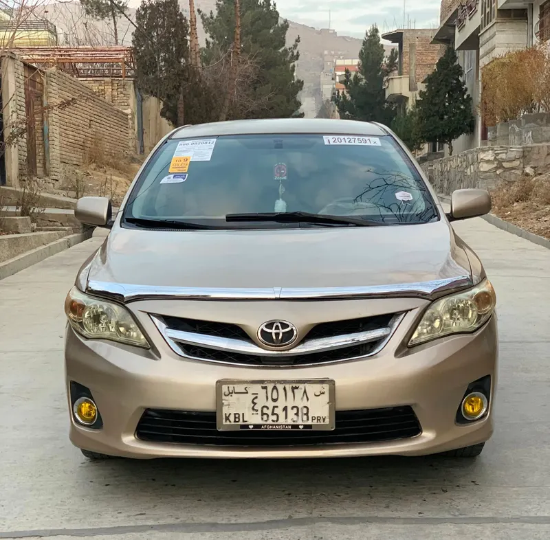 Toyota Corolla 2013 (2)