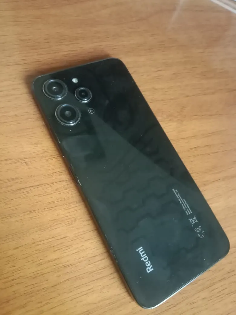 Redmi 12 (2)