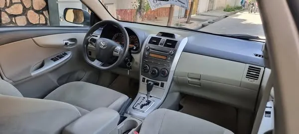 Toyota Corolla 2011 (3)