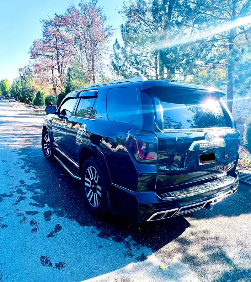 تویوتا 4Runner 2010 (2)