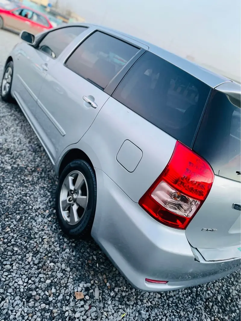 Toyota Fielder 2005 (3)