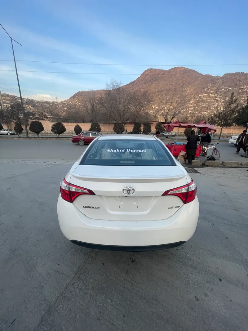 Toyota Corolla 2015 (3)