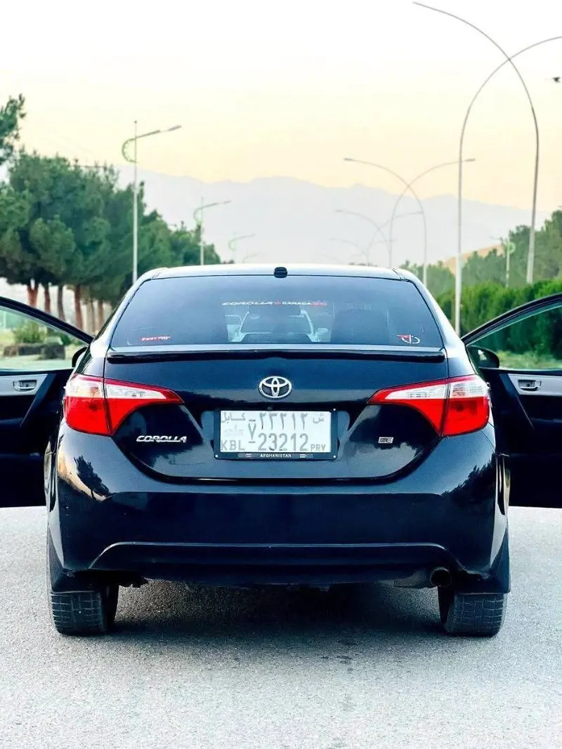 Toyota Corolla LE 2015 (3)