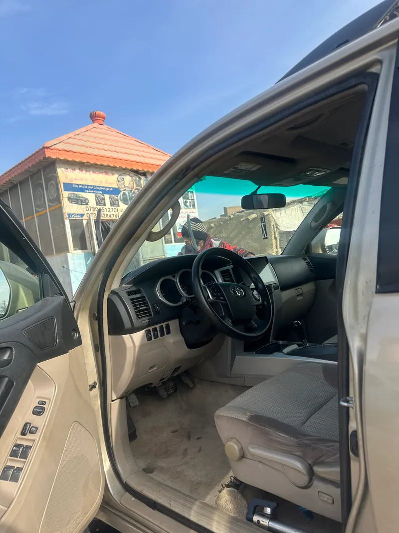 Toyota 4Runner 2004 (4)