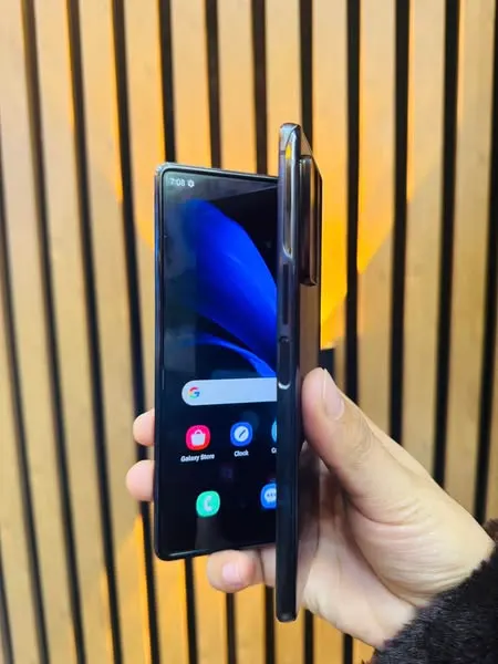 Samsung Z Fold 2 (3)