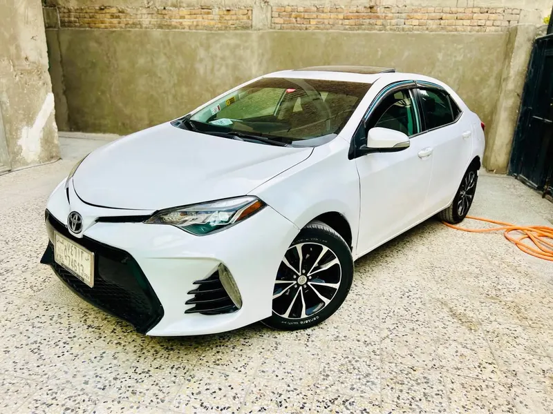Toyota Corolla 2015 (1)