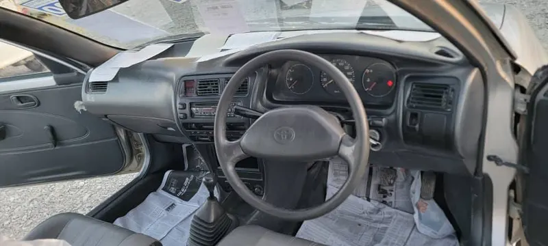 Toyota Corolla 1996 (4)