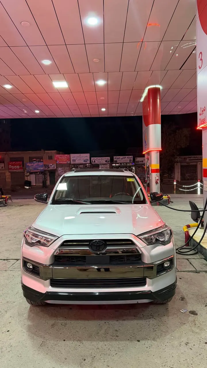 Toyota 4Runner Limited 2012 (3)