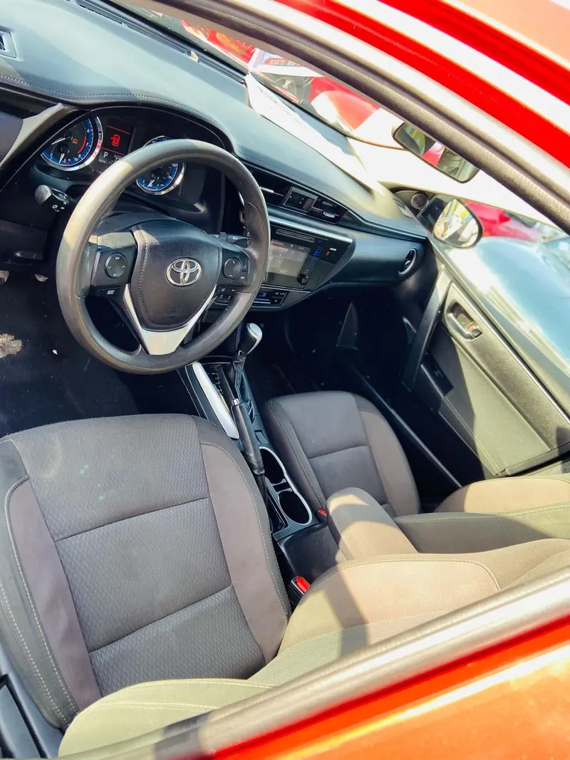 Toyota Corolla 2017 (5)