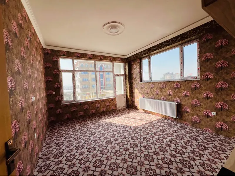 Newly Built Four-Room Apartment for Sale (1)