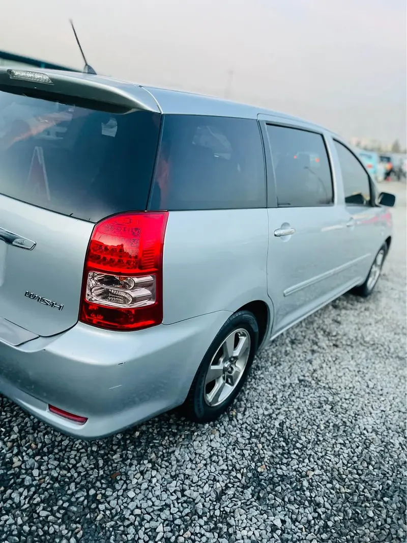 Toyota Fielder 2005 (2)