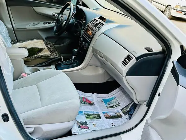 Toyota Corolla 2013 (4)