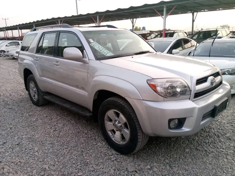 Toyota 4Runner 2004 (2)